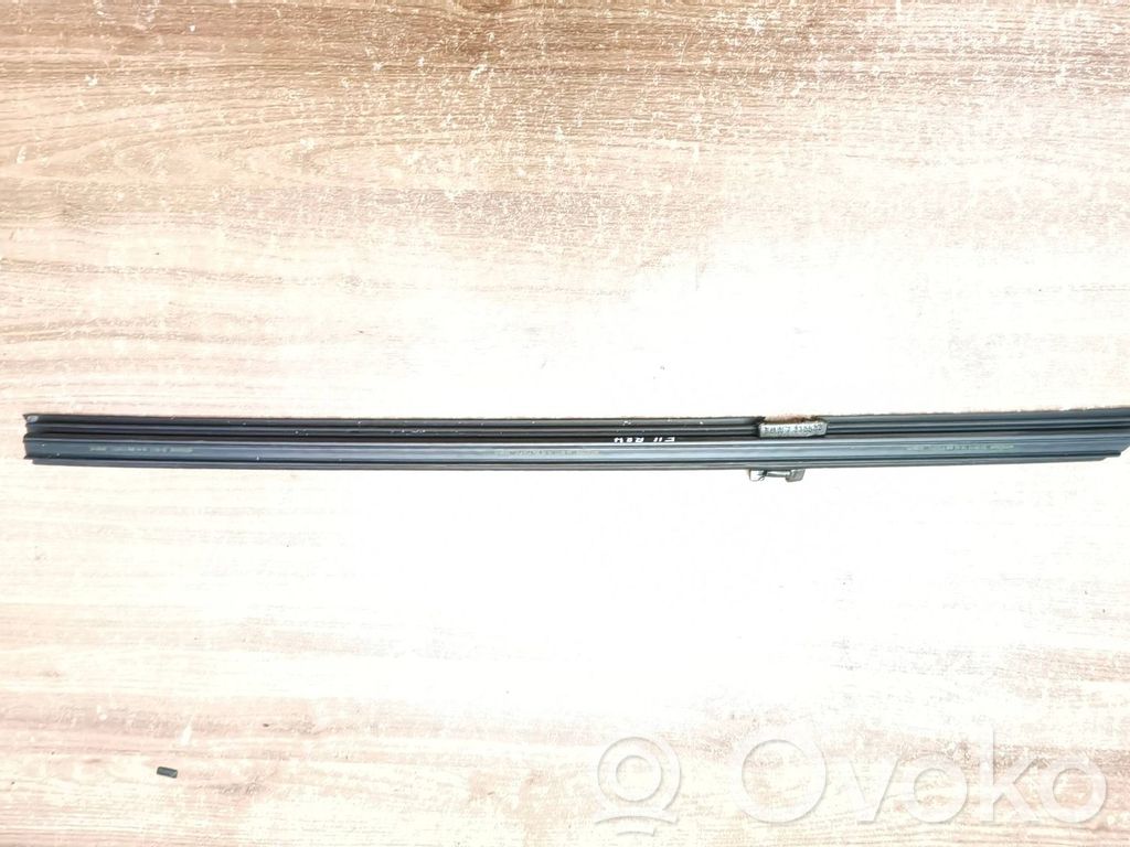 Listwa / Uszczelka szyby drzwi tylnych   7182290