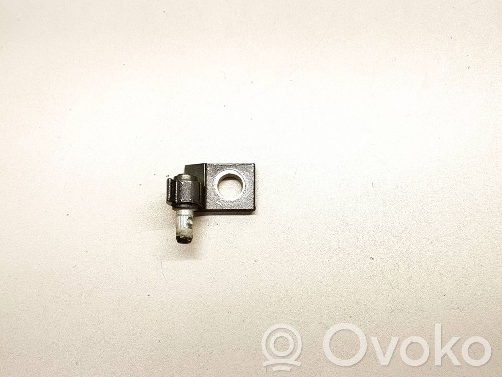 Skoda Karoq Rear door upper hinge 