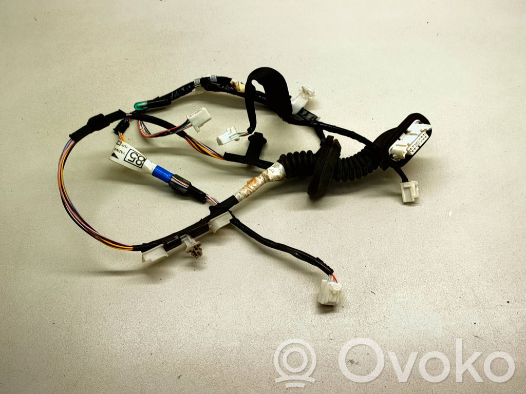 Toyota Auris E180 Cableado de puerta trasera 