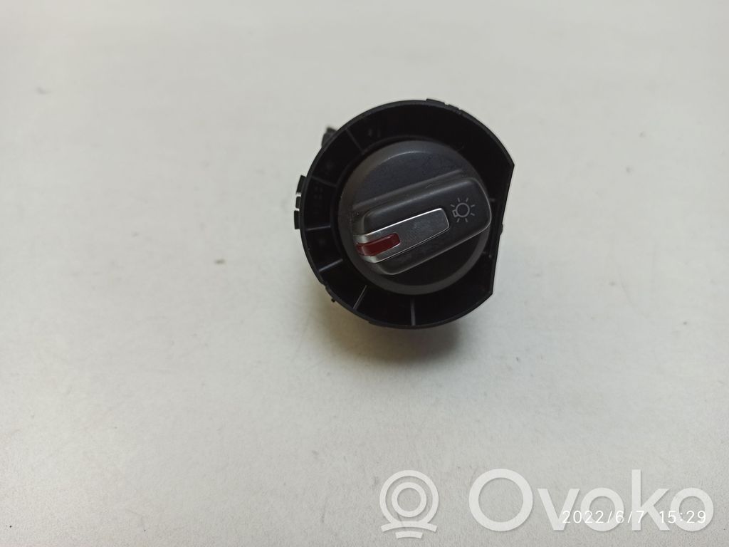 Light switch   5P2941431CE