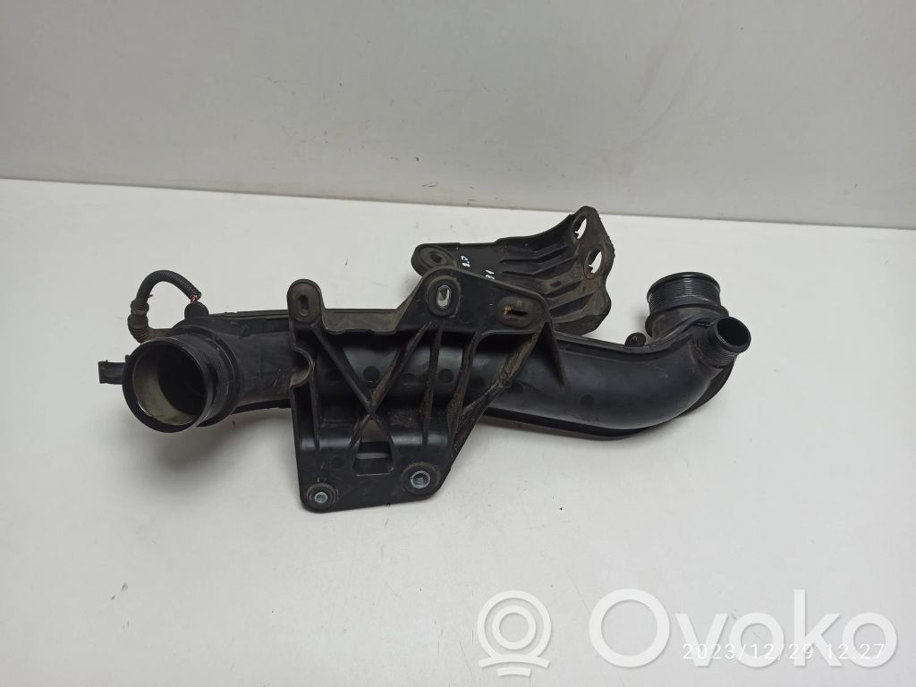 Intercooler hose/pipe   8K0145673M