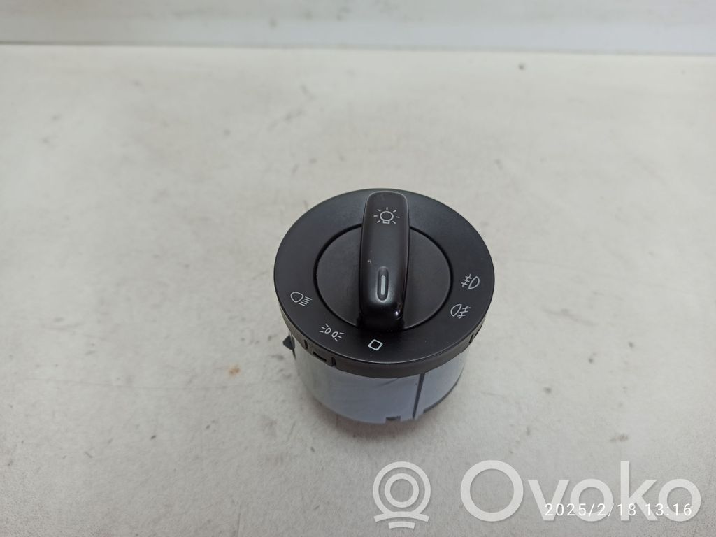 Light switch   5L0941431G