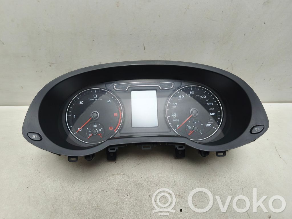 Licznik / Prędkościomierz   8U0920980A