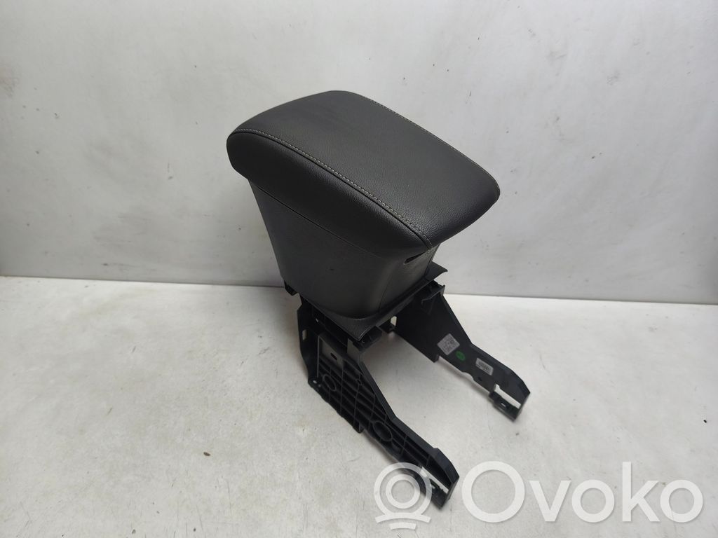 Armrest   39030127