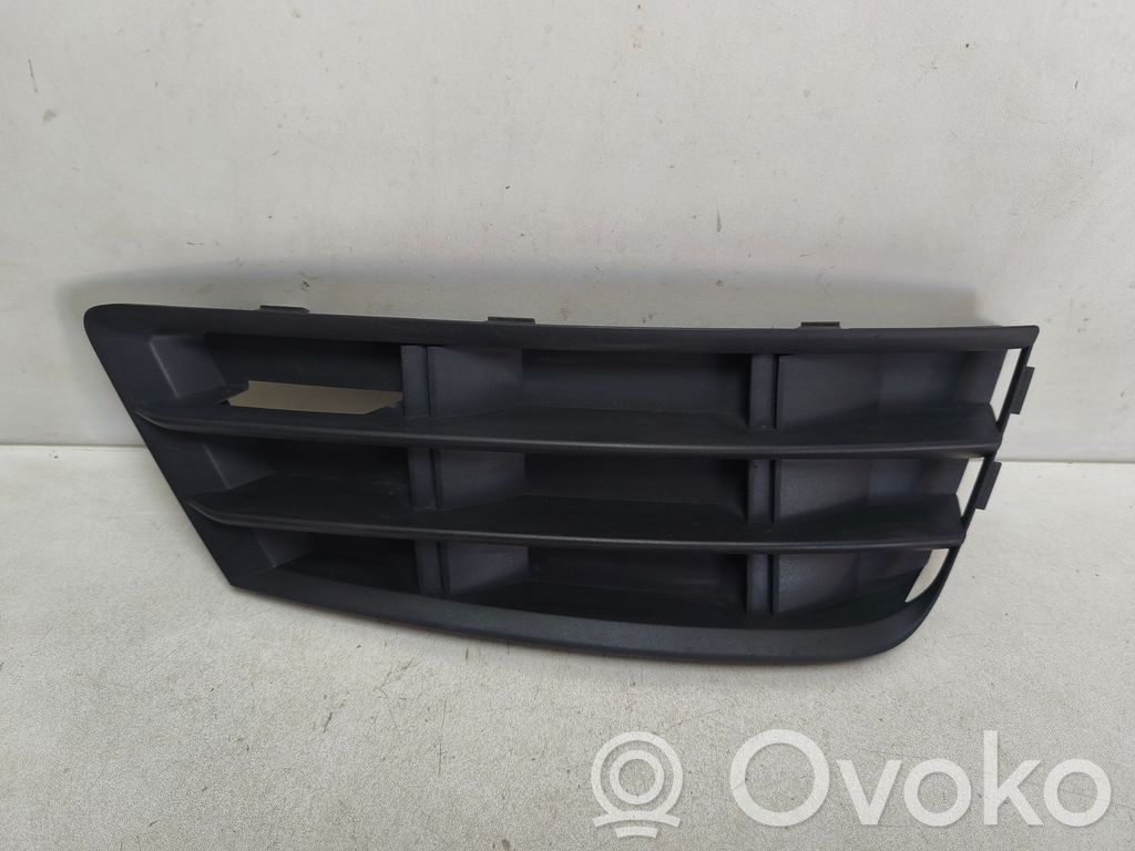 Audi A4 S4 B9 Kratka dolna zderzaka przedniego 