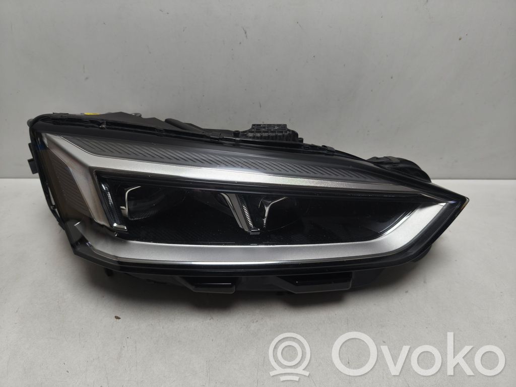 Audi A5 Headlight/headlamp 