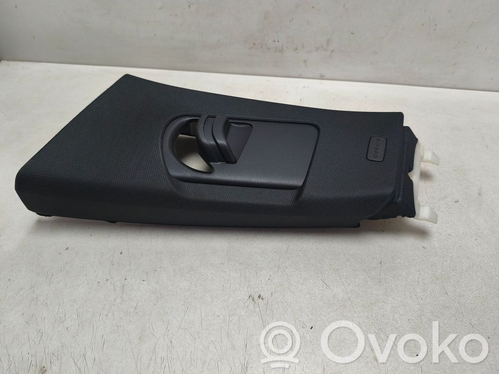 (B) pillar trim (top)   8W8867243