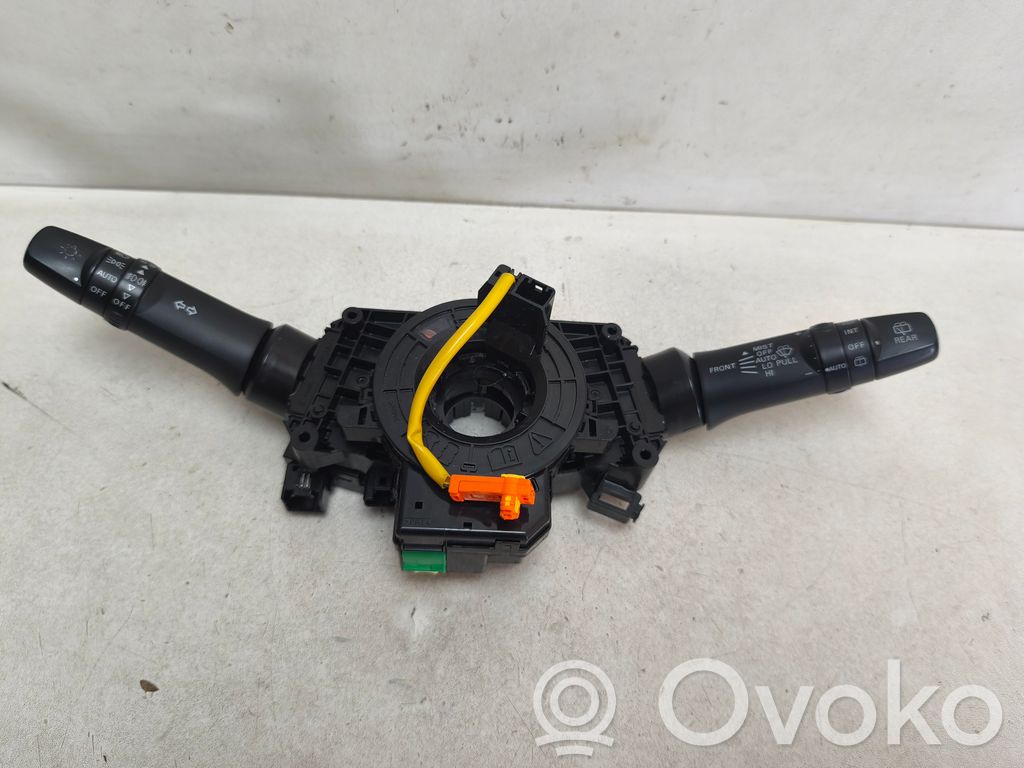 Mitsubishi Outlander Wiper turn signal indicator stalk/switch 