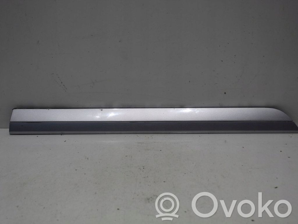 Volkswagen PASSAT B8 Listwa drzwi tylnych 