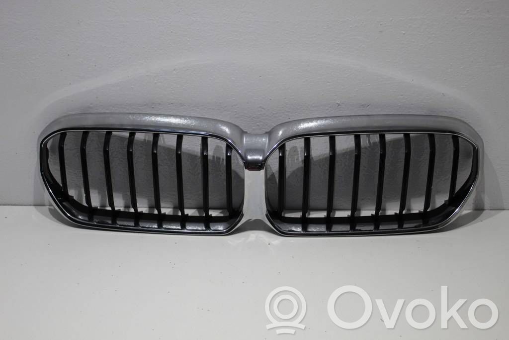 BMW 5 G30 G31 G38 Etusäleikkö 