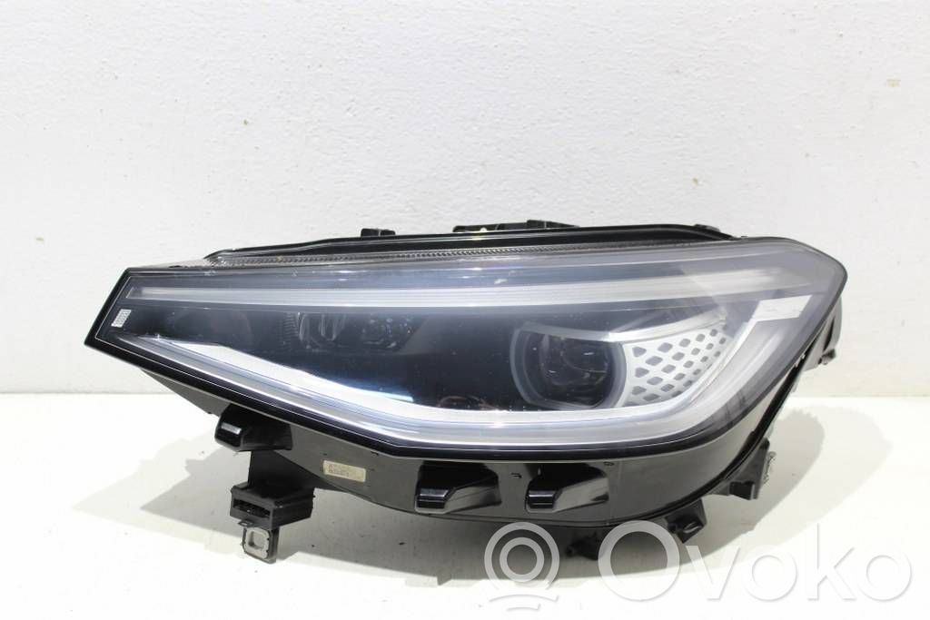 Volkswagen ID.4 Lampa przednia 