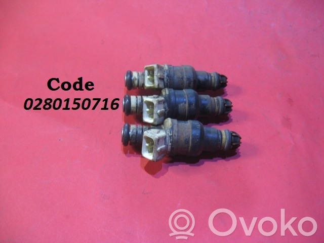 BMW 5 E39 Injector combustibil 