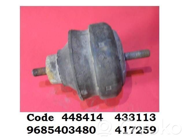 Volvo 460 Engine mount bracket 