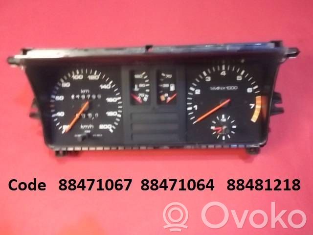 Audi 80 90 B2 Geschwindigkeitsmesser Cockpit 