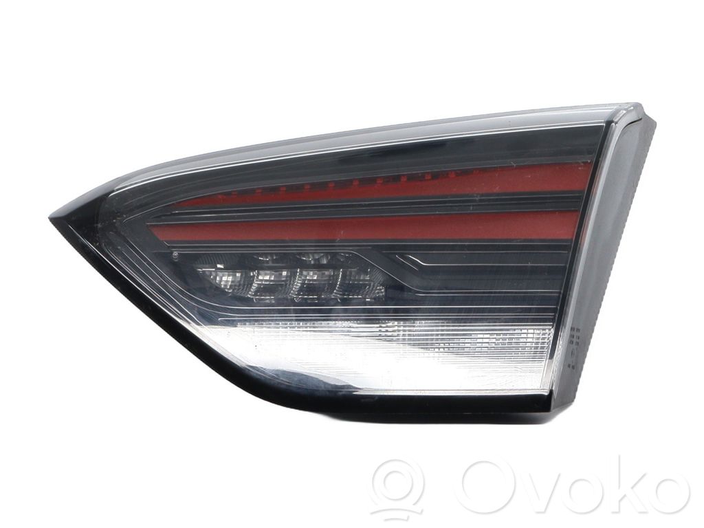 Opel Crossland X Takaluukun takavalot 