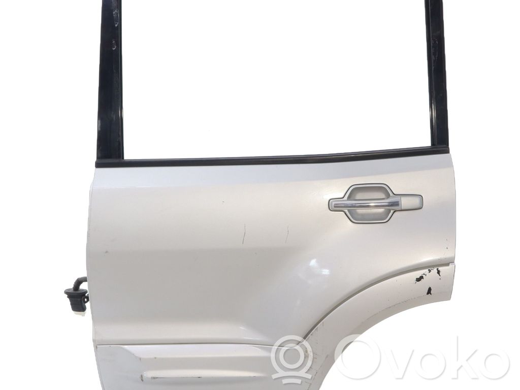 Mitsubishi Pajero Puerta trasera 