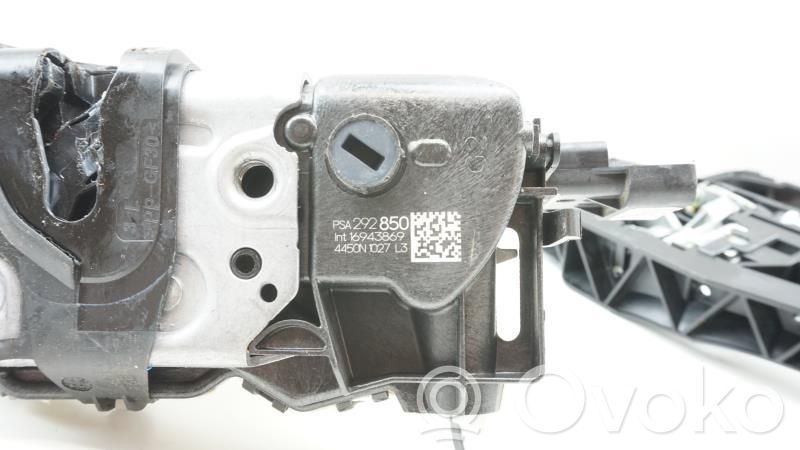 Peugeot 208 II Zamek drzwi przednich 