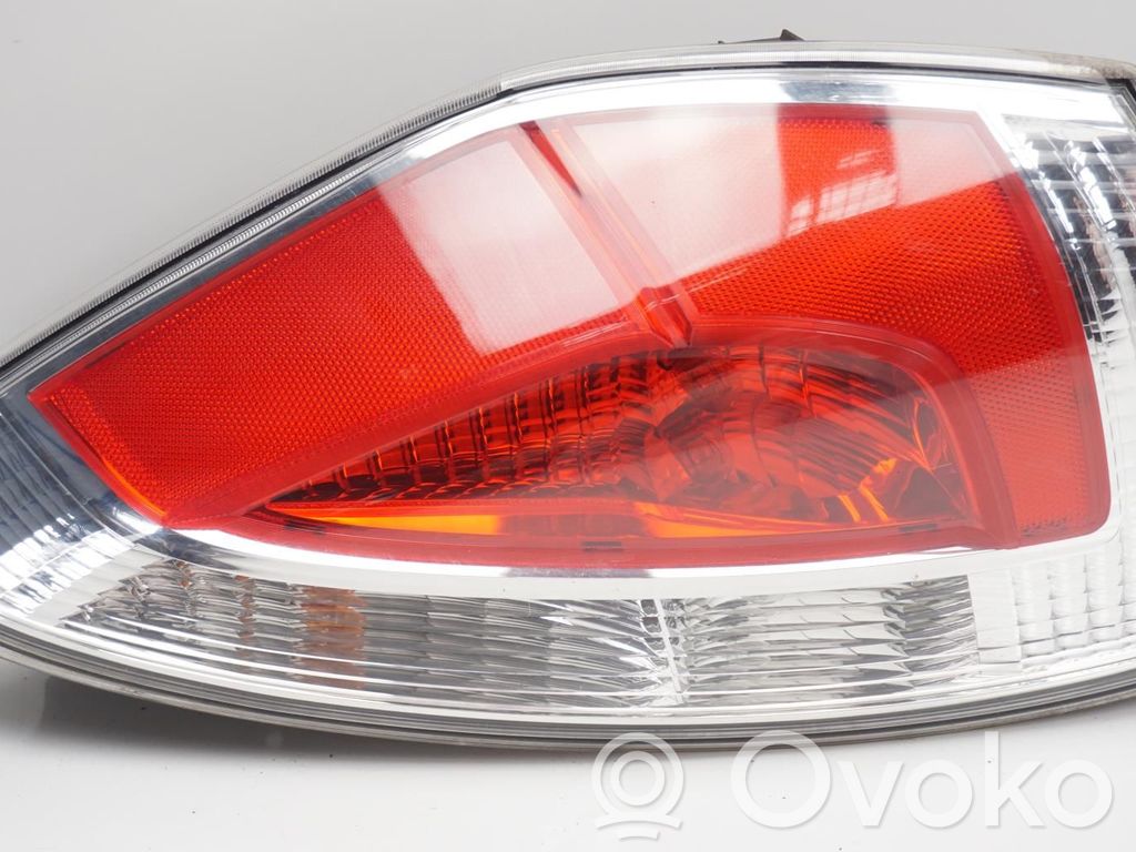 Mazda 5 Rear/tail lights 