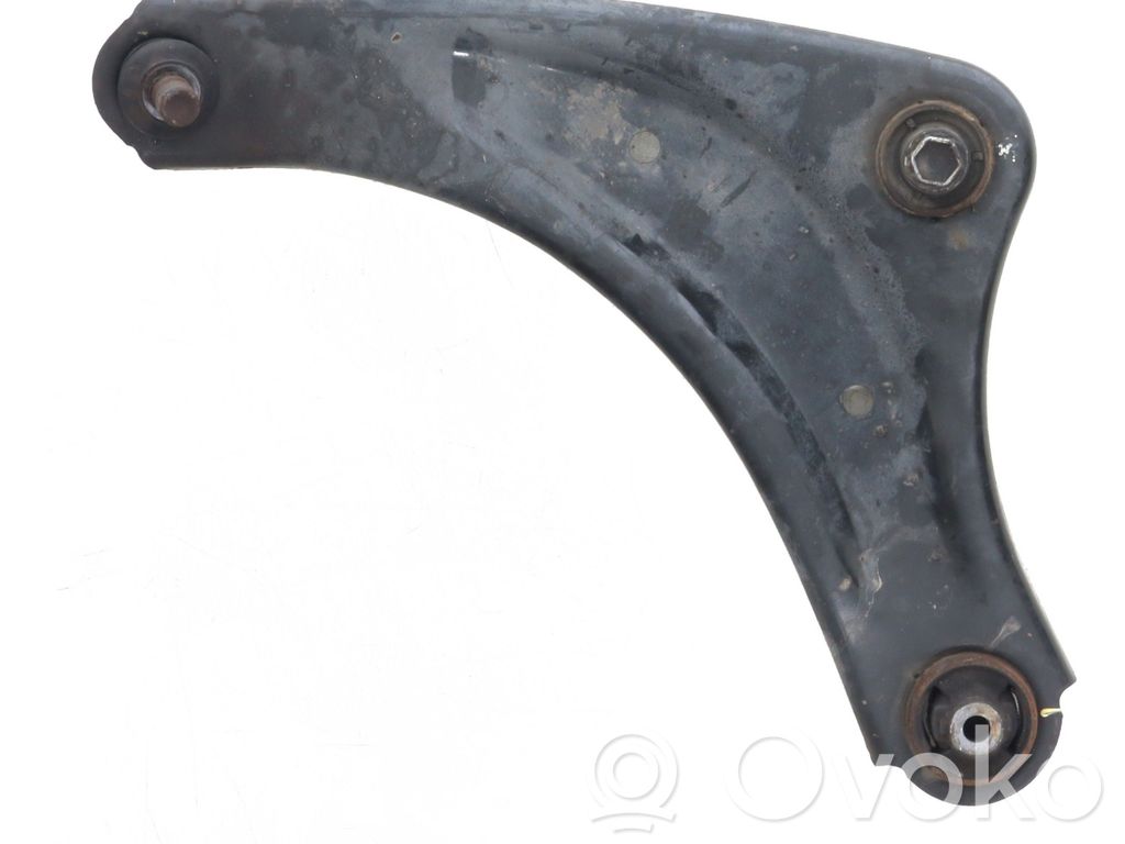 Nissan Juke I F15 Braccio di controllo sospensione anteriore inferiore/braccio oscillante 