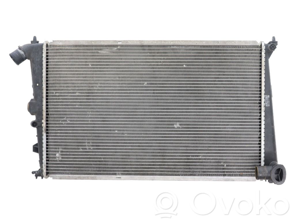 Peugeot 605 Chłodnica 