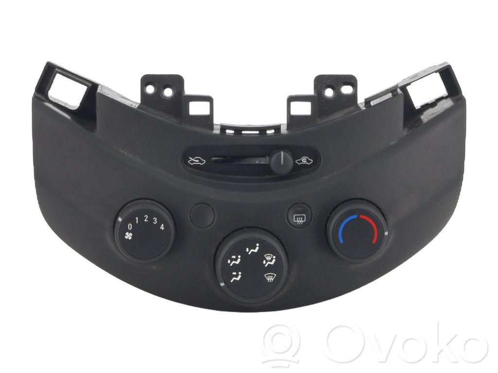 Chevrolet Spark Climate control unit 