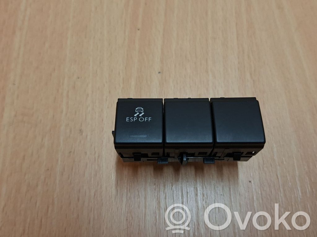 Peugeot 508 ESP (stability program) switch 