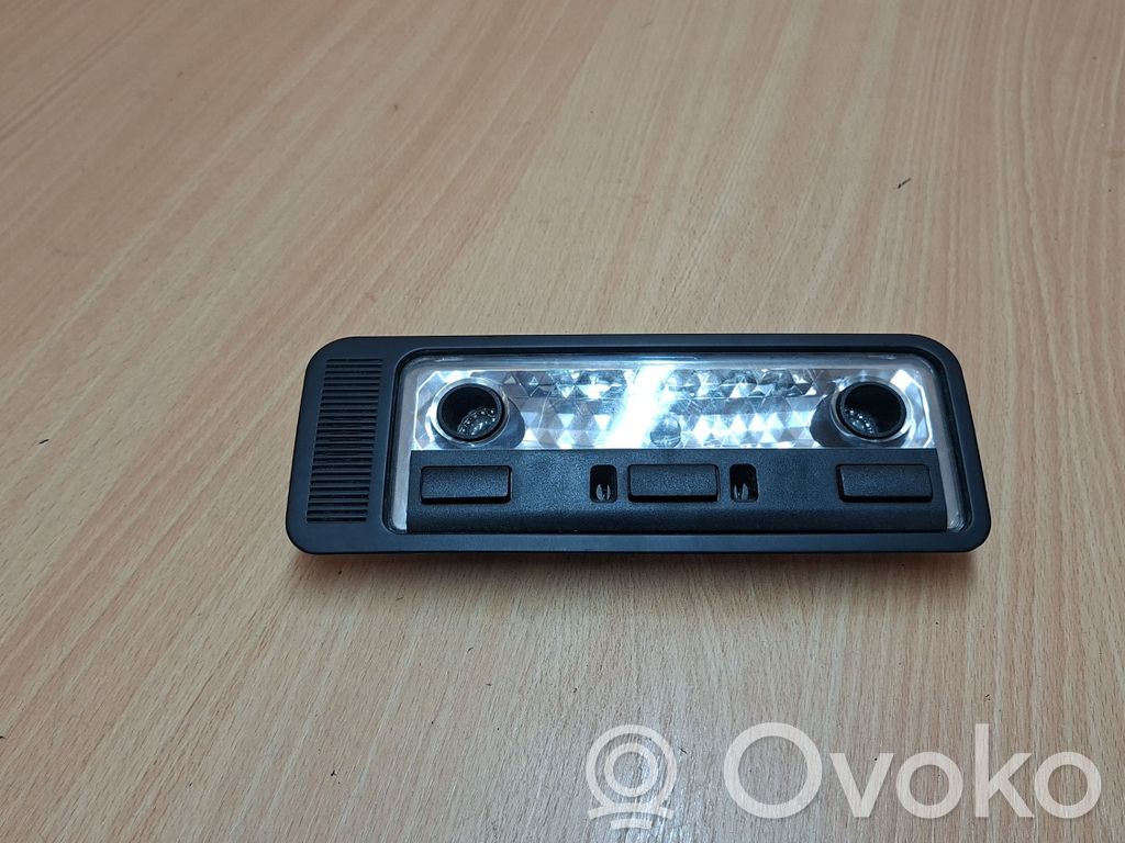 BMW 3 E46 Priekinių vietų apšvietimo žibintas 
