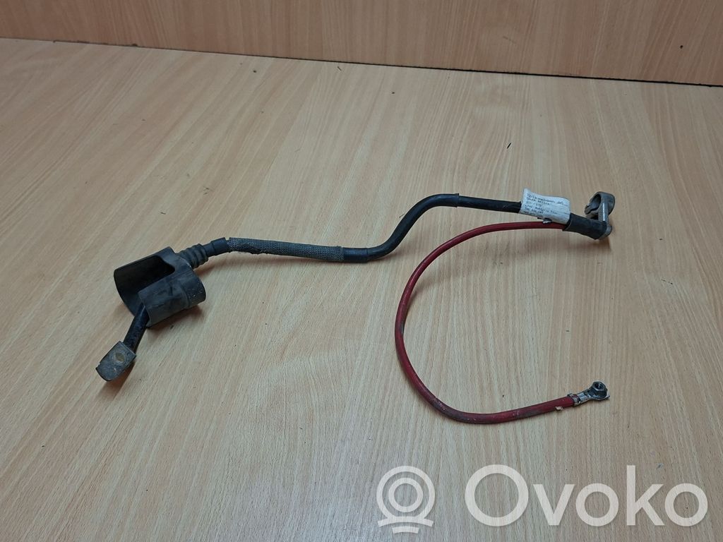 Volkswagen Golf V Positive cable (battery) 