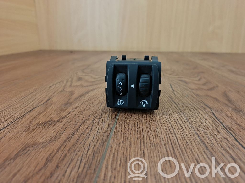 Renault Laguna III Light switch 