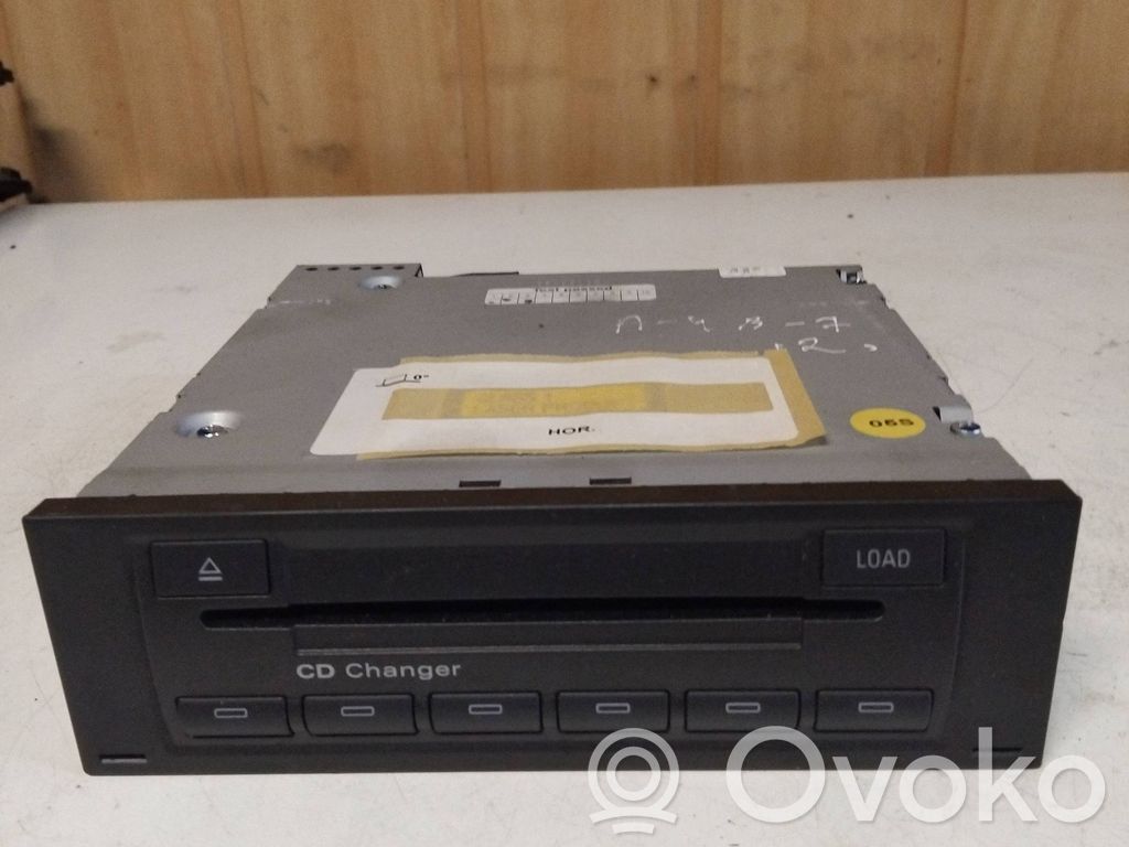Audi A4 S4 B7 8E 8H CD/DVD changer 