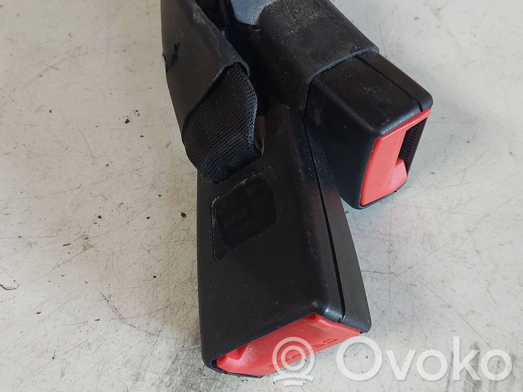 Toyota Avensis T270 Hebilla del cinturón de seguridad trasero 