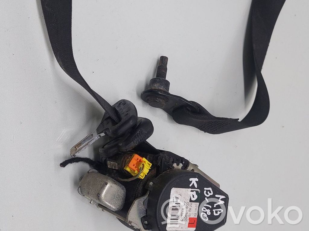 Mercedes-Benz B W245 Front seatbelt 