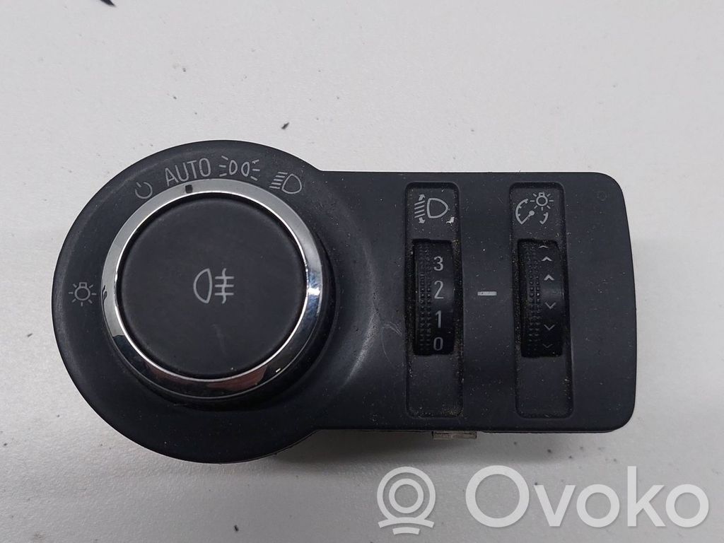 Opel Insignia A Interrupteur d’éclairage 