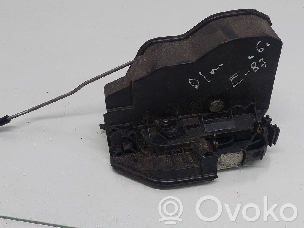 BMW 1 E81 E87 Front door lock 