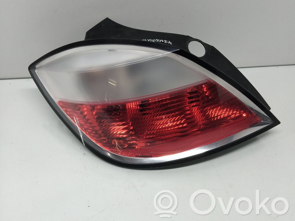 Opel Astra H Lampa tylna 