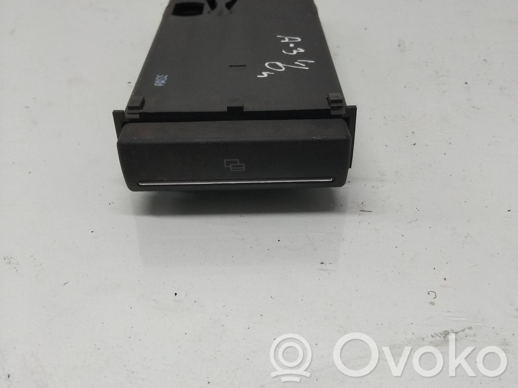 Audi A3 S3 8P Compartimiento/consola central del panel 