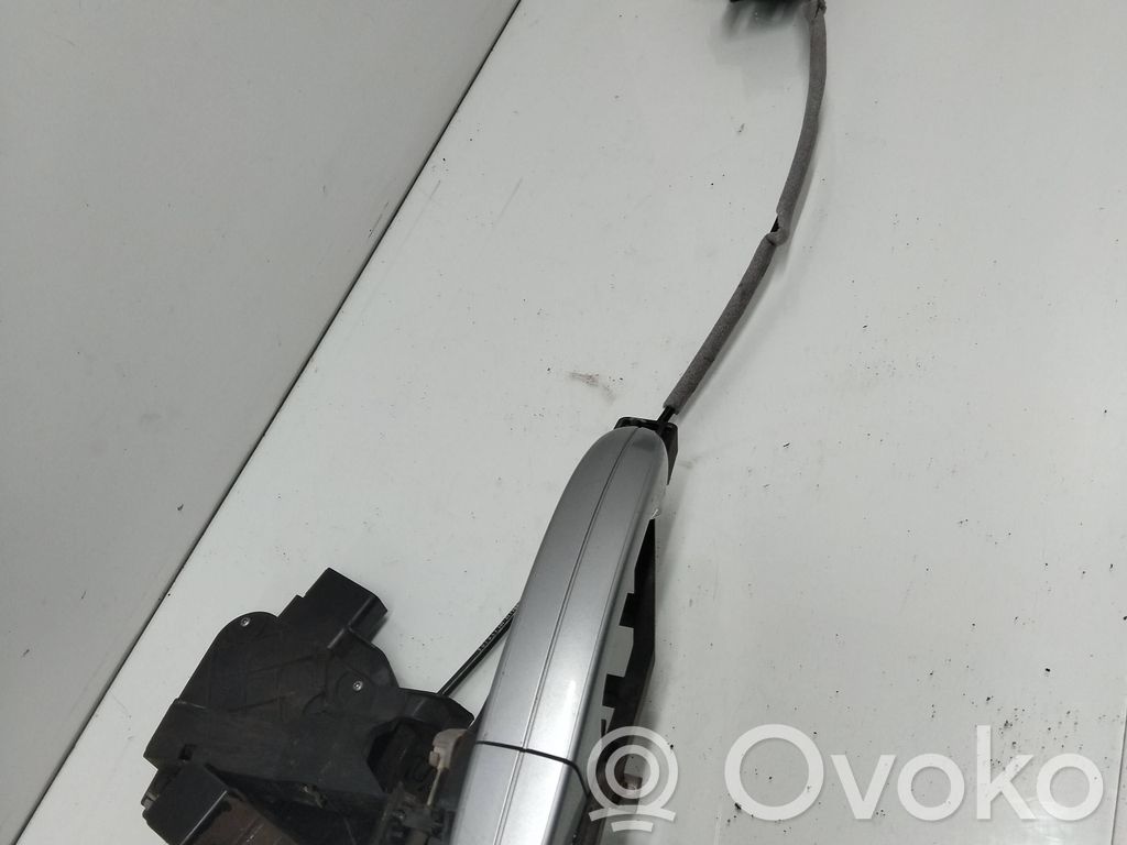 Ford S-MAX Takaoven lukko 