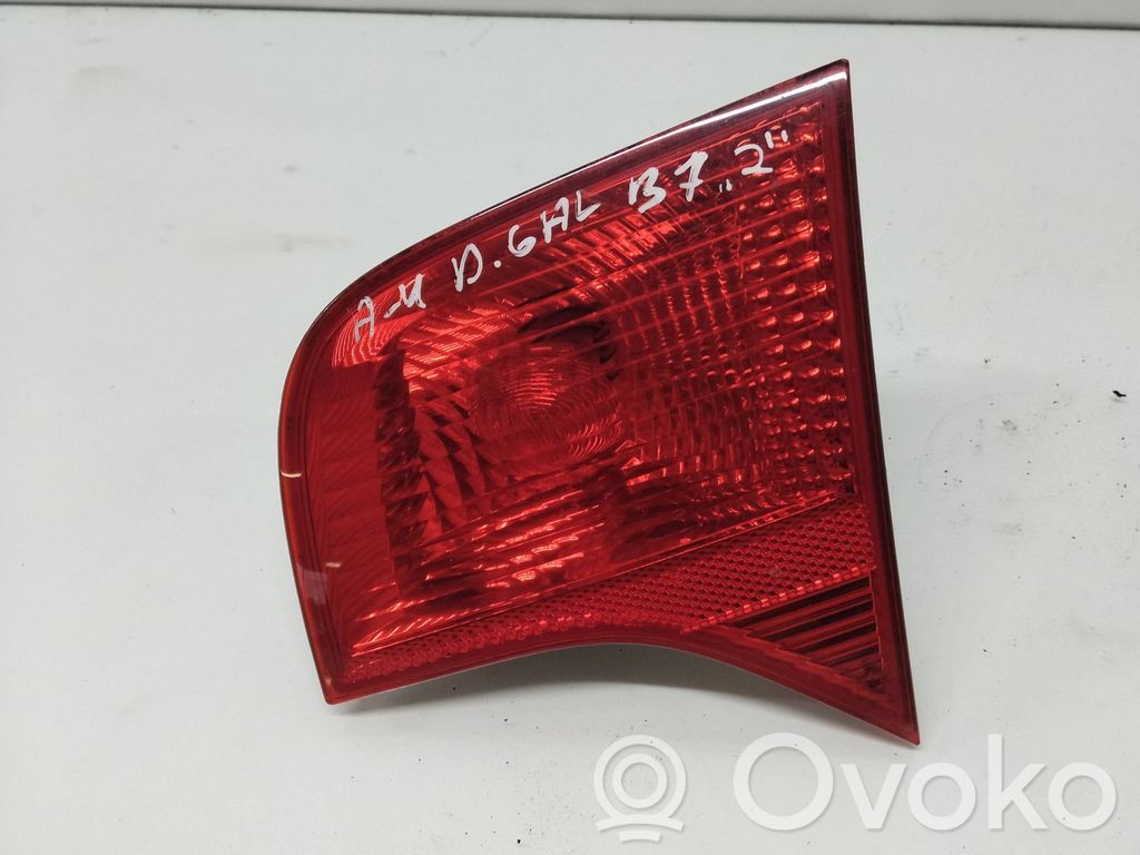Audi A4 S4 B7 8E 8H Takaluukun takavalot 