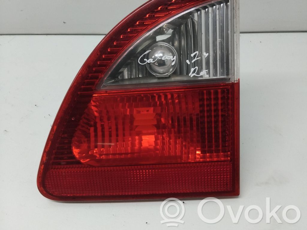 Ford Galaxy Aizmugurējais lukturis pārsegā 