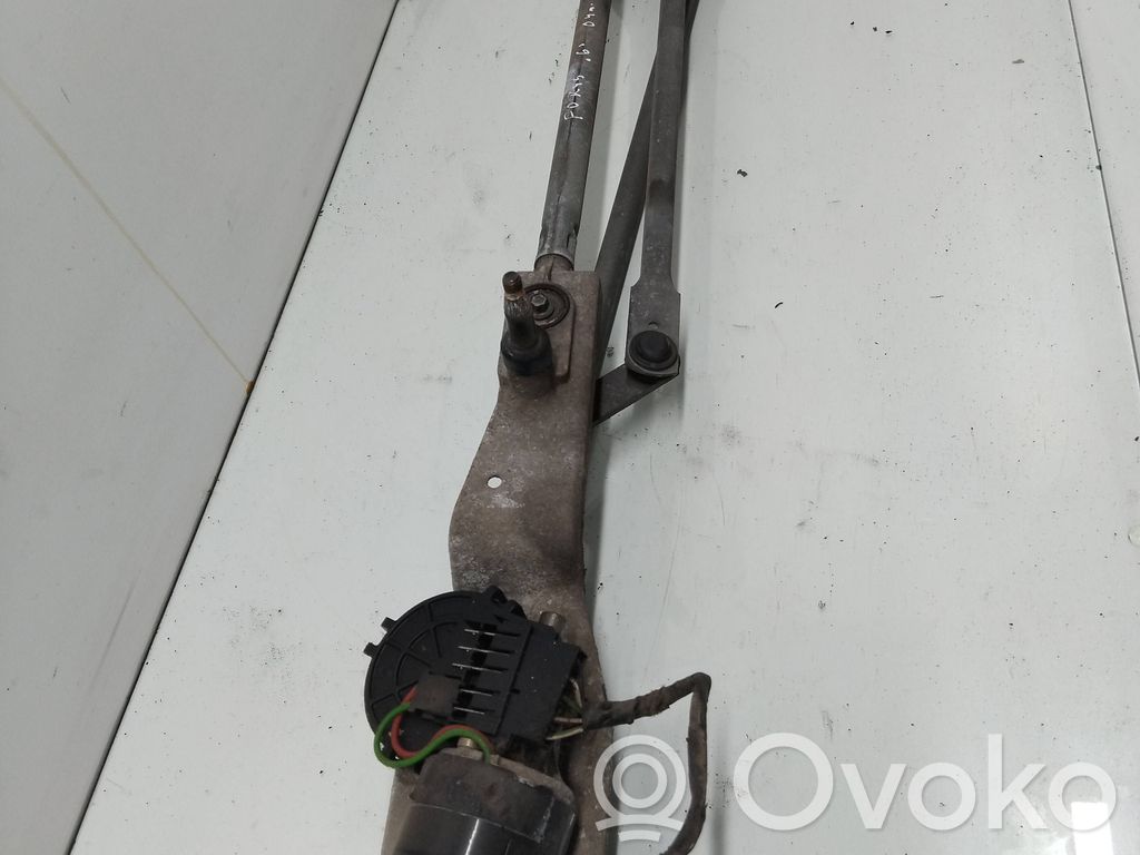 Ford Focus Stikla tīrītāja mehānisms komplekts 