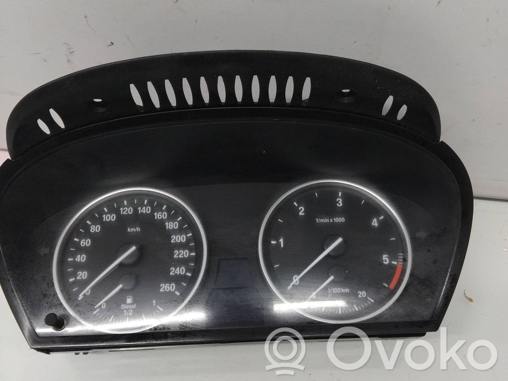BMW X5 E70 Speedometer (instrument cluster) 