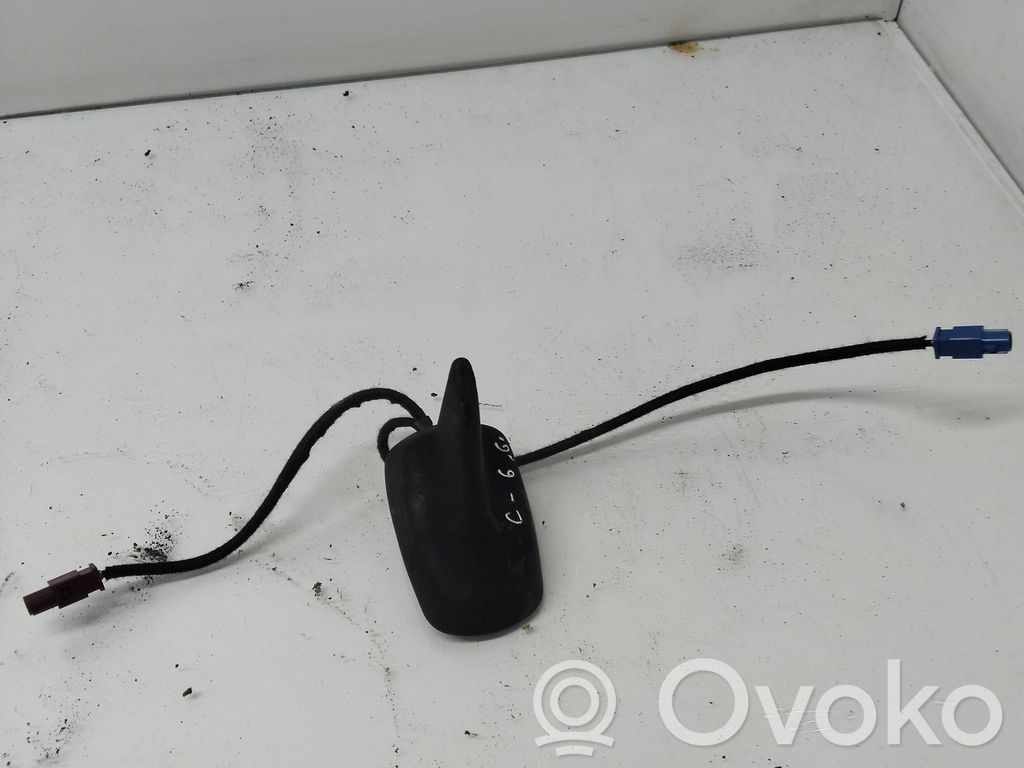Audi A6 S6 C6 4F GPS-pystyantenni 