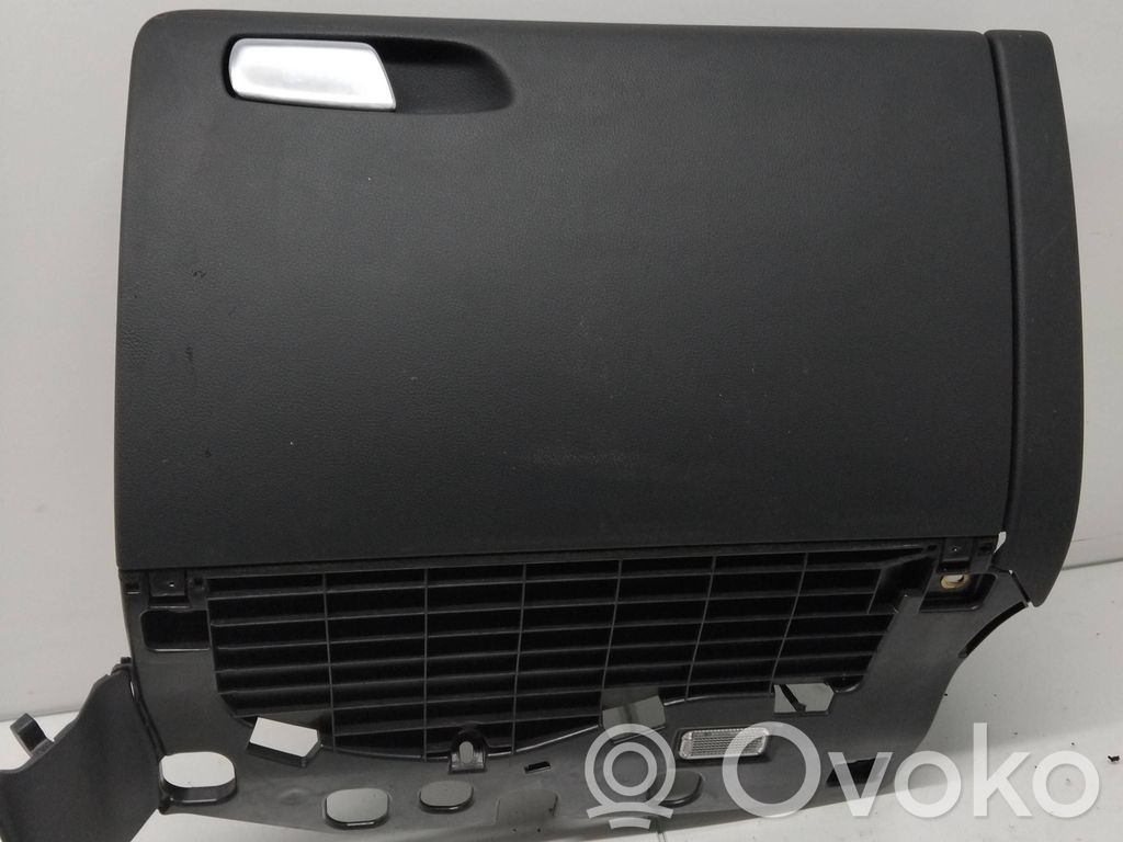 Audi A4 S4 B8 8K Guantera 