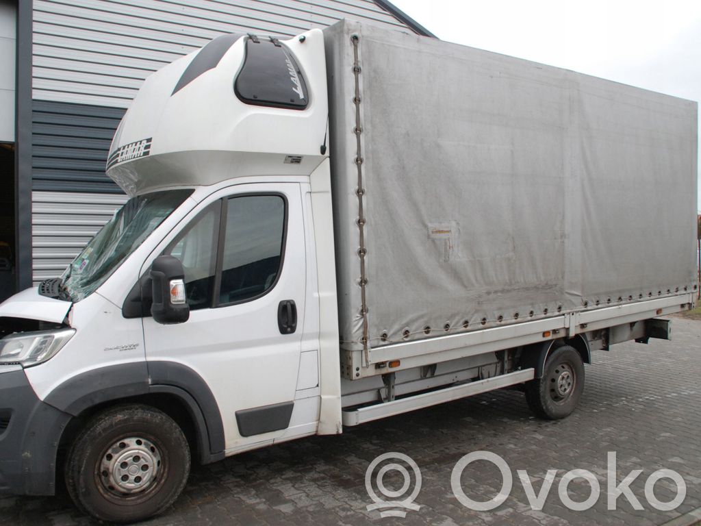 Elementy tylnej części nadwozia   220CM,230CM,490CM
