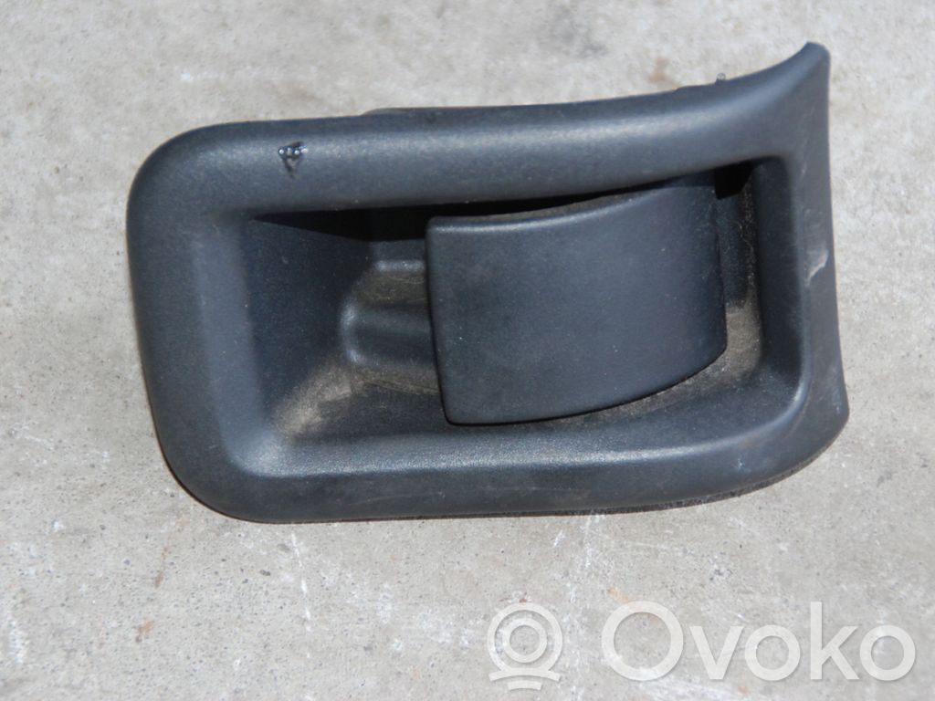 Volvo V70 Palanca de liberación de la tapa del motor (capó) 