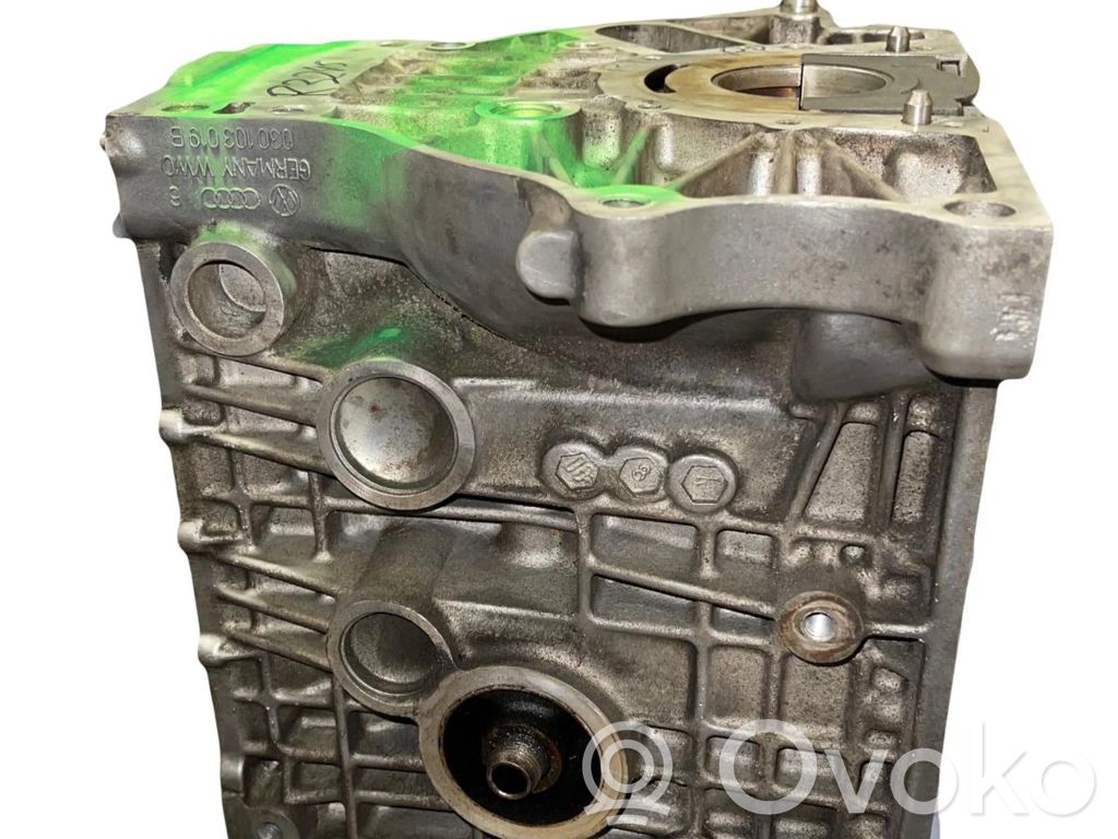 Volkswagen Golf IV Bloque de motor 