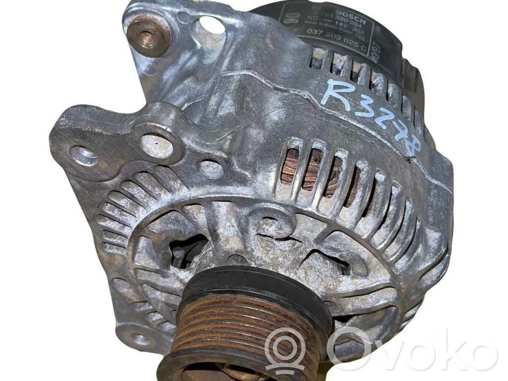 Volkswagen Golf IV Alternador 