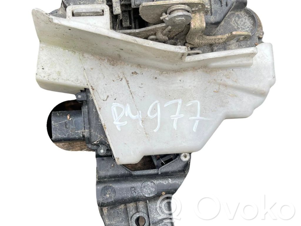 Volkswagen PASSAT B5 Zamek drzwi przednich 