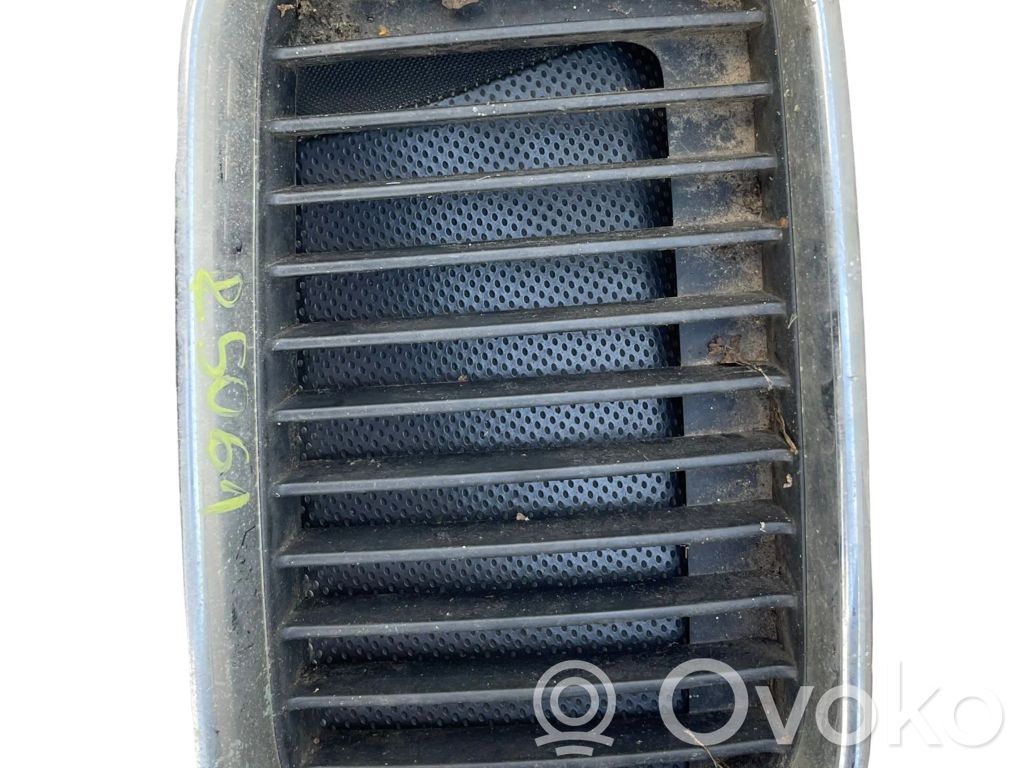 BMW 3 E36 Front bumper upper radiator grill 