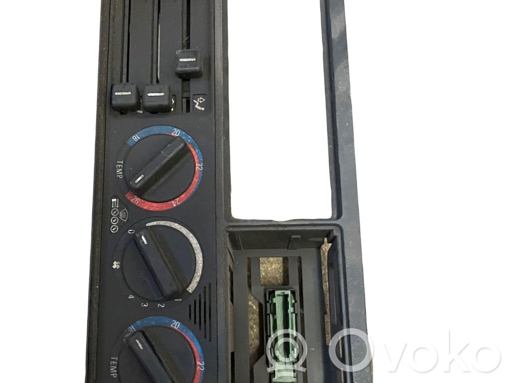 Climate control unit   E34641113